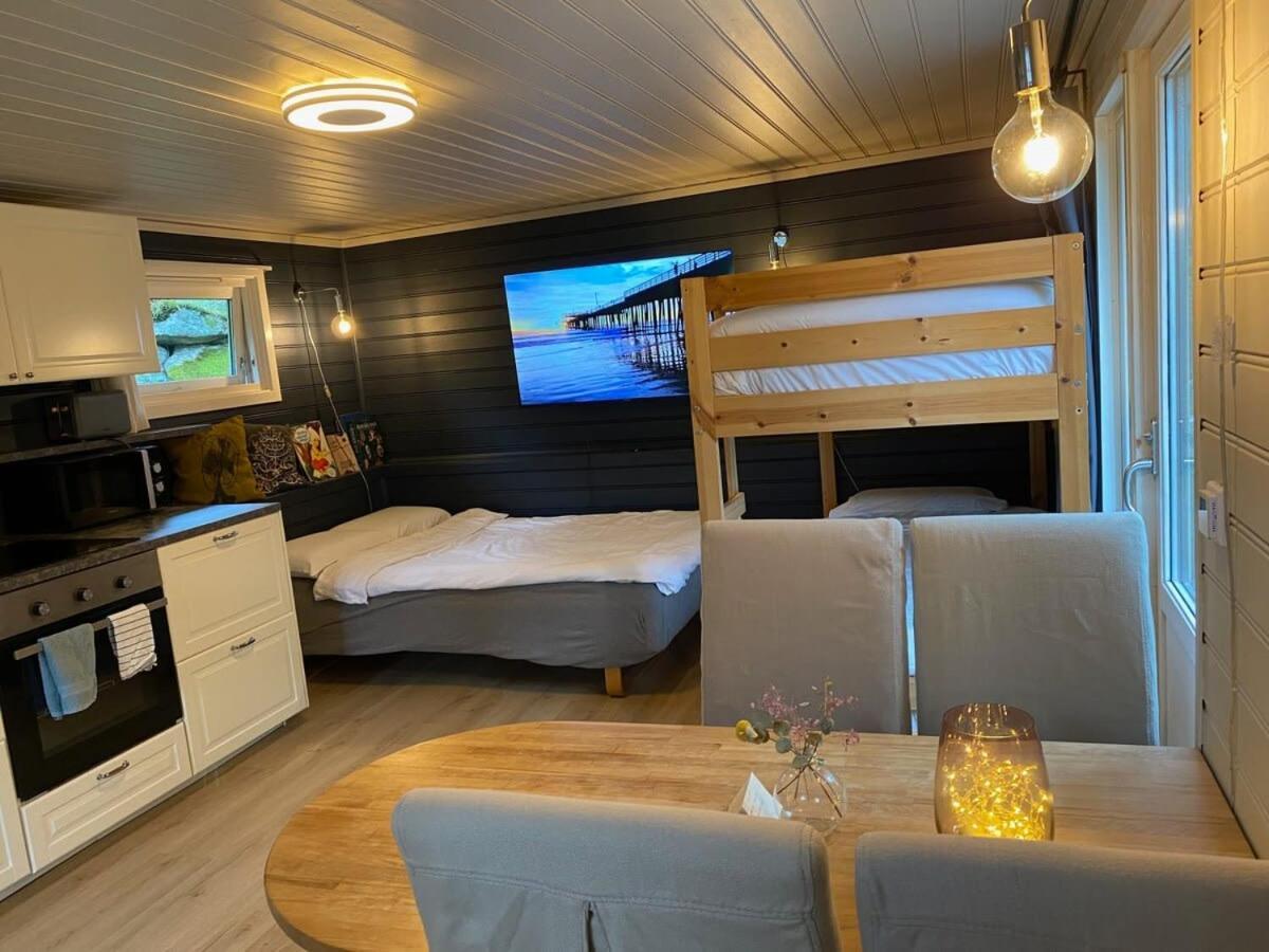 Kveldsro Cabin In Nice Surroundings Kristiansand Exterior photo